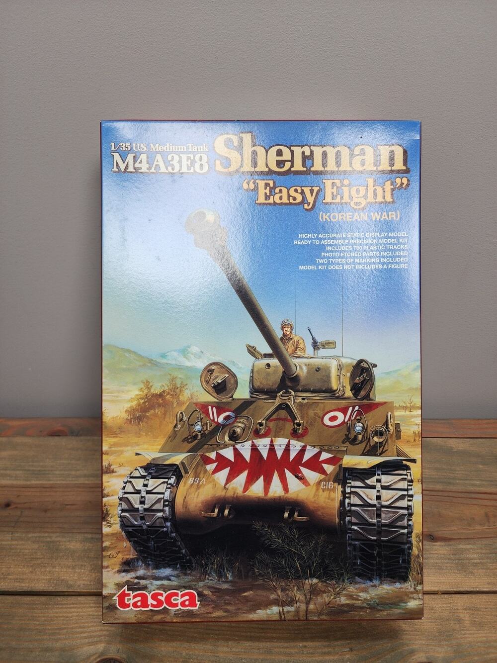 Rare Tasca Asoka Japan 1/35 Model Tank Kit M4A3E8 Sherman Easy Eight Korean War